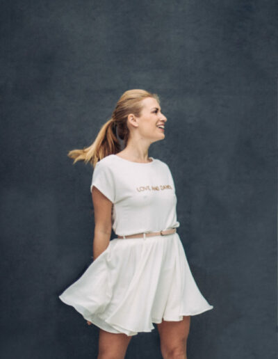 robe-de-mariee-sur-mesure-mariage-paris-toulouse-atelier-swan-courte-love-and-dance-danse