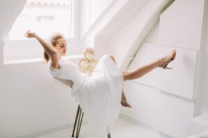 robe-de-mariee-sur-mesure-mariage-paris-toulouse-atelier-swan-courte-love-and-dance-danse