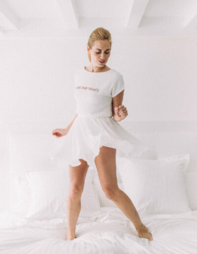 robe-de-mariee-sur-mesure-mariage-paris-toulouse-atelier-swan-courte-love-and-dance-danse