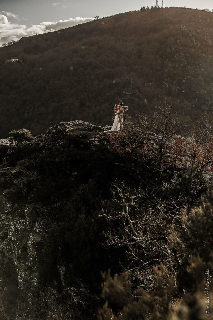 shooting inspiration mariagefolk rock robe de mariée Atelier Swan 